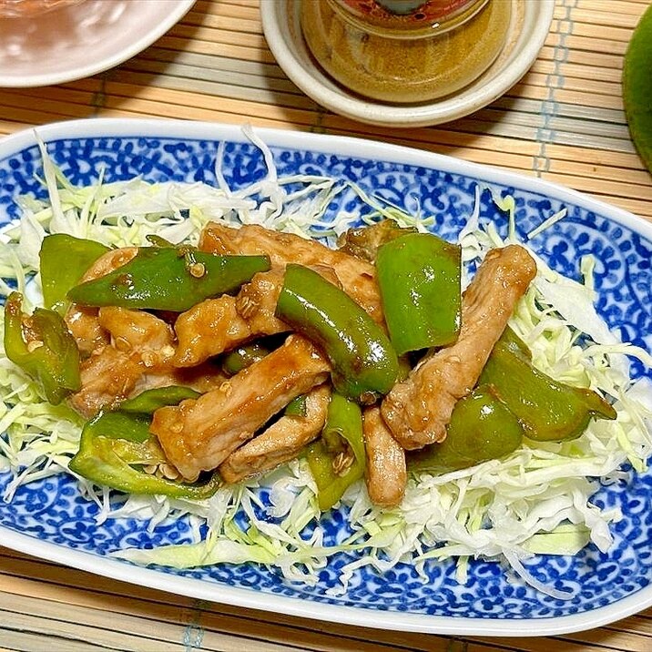 豚ロースとピーマンのスティックソテーカレーソース味